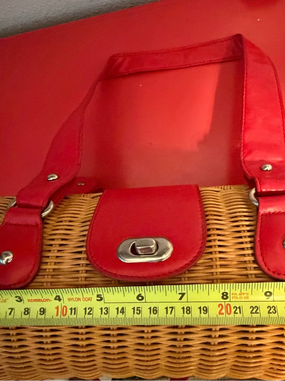 Vintage Wicker Handbag Red Leather Trim Basket Purse Summer Resort Bag - Picture 4 of 4